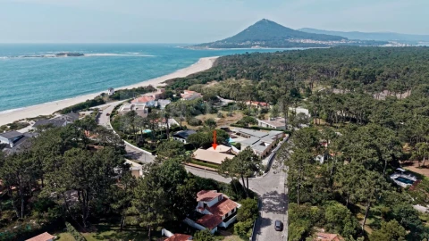Moradia T3 para Venda em Moledo e Cristelo