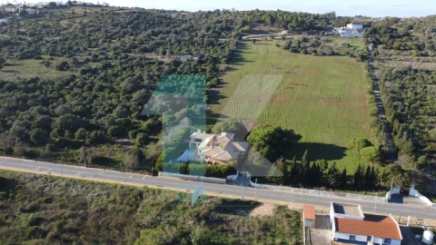Moradia T5 para Venda em Luz