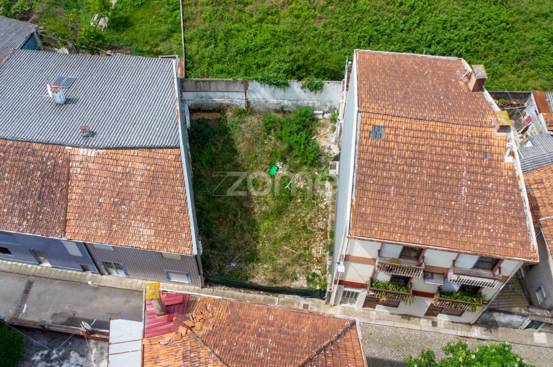 Terreno para Venda em Campanhã Foto 1