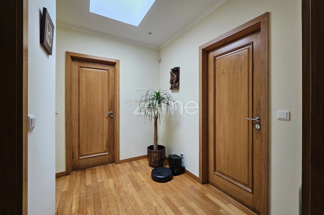 Moradia T4 para Venda em Sandim, Olival, Lever e Crestuma Foto 15
