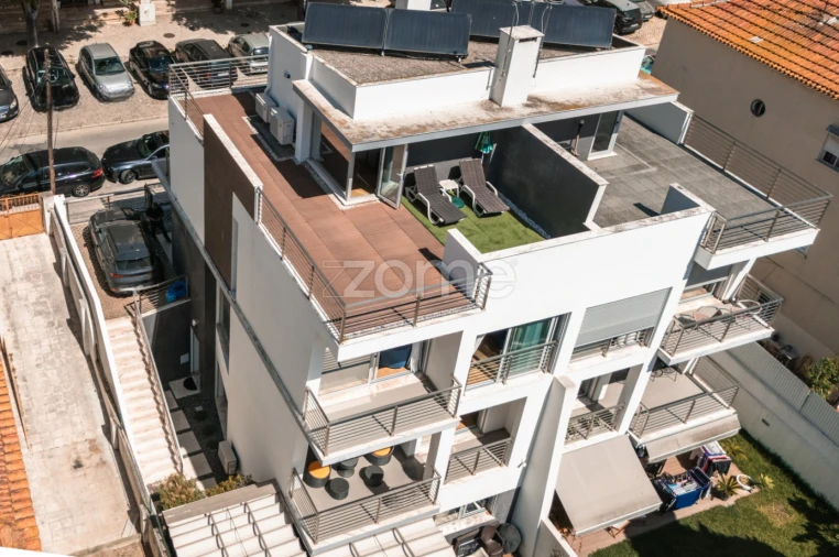 Moradia T4 para Venda em Almada, Cova da Piedade, Pragal e Cacilhas Foto 6