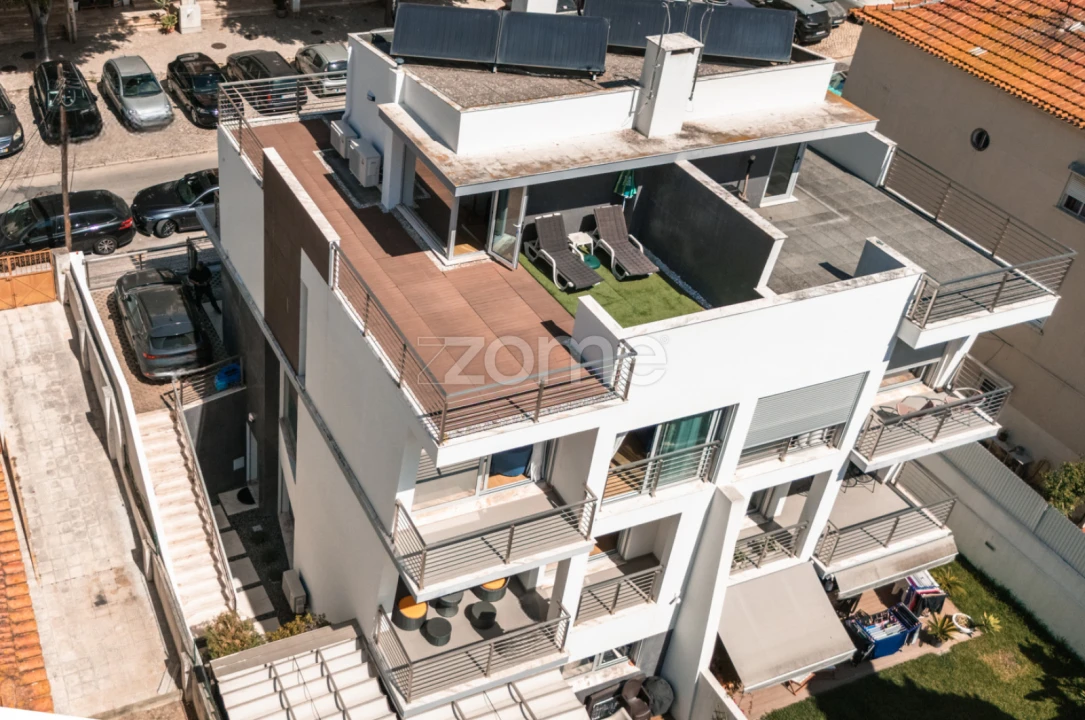 Moradia T4 para Venda em Almada, Cova da Piedade, Pragal e Cacilhas Foto 6