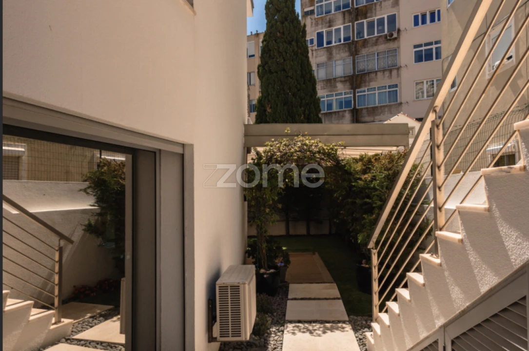 Moradia T4 para Venda em Almada, Cova da Piedade, Pragal e Cacilhas Foto 12