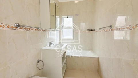 Apartamento T2 para Arrendamento em São Domingos de Benfica