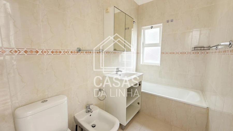 Apartamento T2 para Arrendamento em São Domingos de Benfica Foto 3