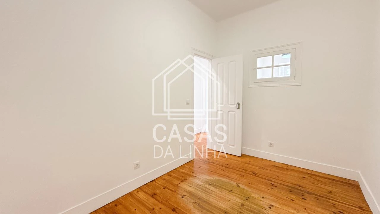 Apartamento T2 para Arrendamento em São Domingos de Benfica Foto 6