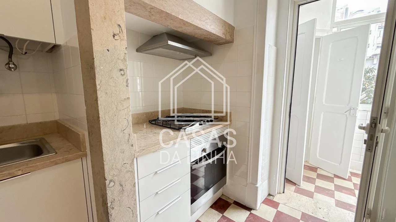Apartamento T2 para Arrendamento em São Domingos de Benfica Foto 14