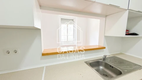 Apartamento T2 para Arrendamento em São Domingos de Benfica