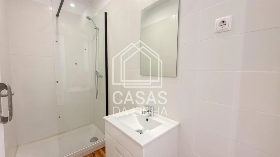 Apartamento T2 para Arrendamento em São Domingos de Benfica Foto 12