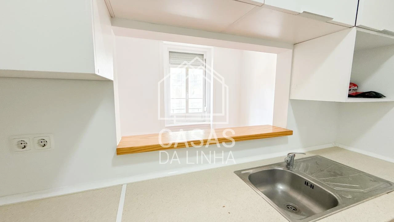 Apartamento T2 para Arrendamento em São Domingos de Benfica Foto 6