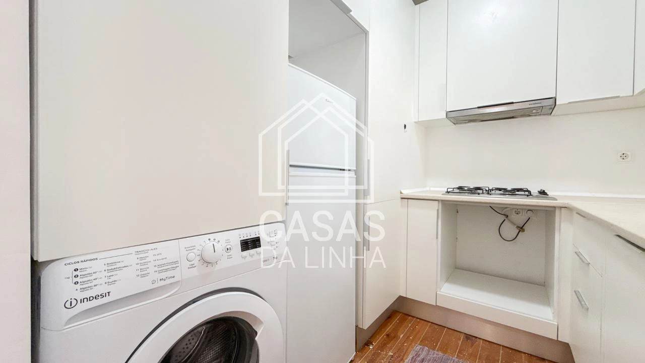 Apartamento T2 para Arrendamento em São Domingos de Benfica Foto 9