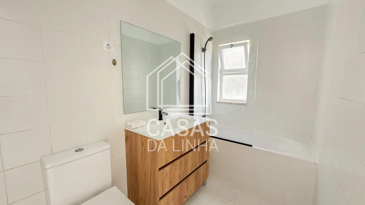 Apartamento T2 para Arrendamento em São Domingos de Benfica Foto 8