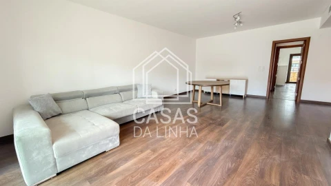Apartamento T2 para Arrendamento em Moscavide e Portela