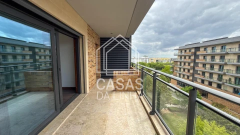Apartamento T2 para Arrendamento em Moscavide e Portela