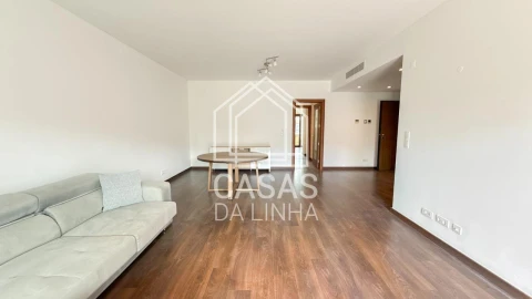 Apartamento T2 para Arrendamento em Moscavide e Portela
