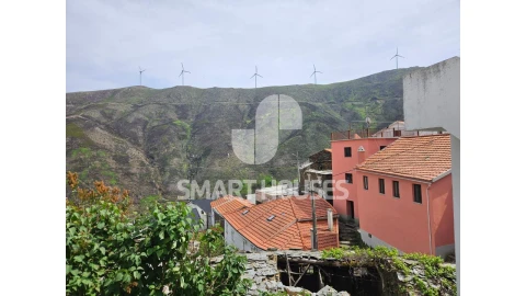 Moradia T3 para Venda em Cerdeira e Moura da Serra