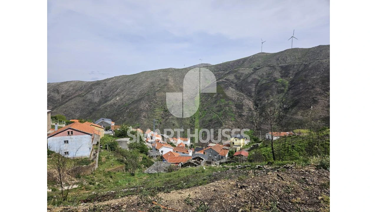Moradia T3 para Venda em Cerdeira e Moura da Serra Foto 34