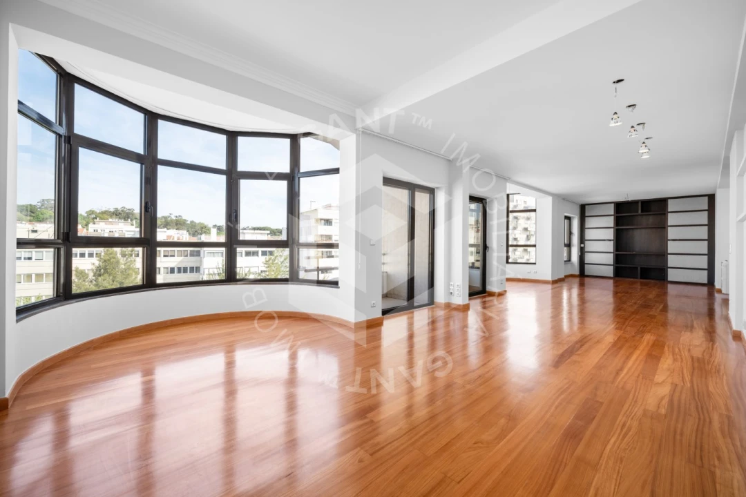 Apartamento T4 para Venda em Almada, Cova da Piedade, Pragal e Cacilhas Foto 6