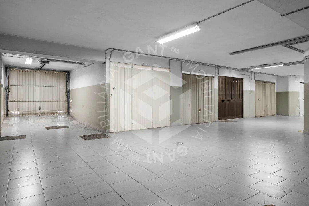 Apartamento T4 para Venda em Almada, Cova da Piedade, Pragal e Cacilhas Foto 33