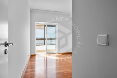 Apartamento T4 para Venda em Almada, Cova da Piedade, Pragal e Cacilhas