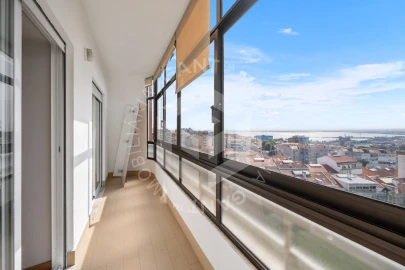 Apartamento T4 para Venda em Almada, Cova da Piedade, Pragal e Cacilhas