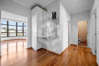 Apartamento T4 para Venda em Almada, Cova da Piedade, Pragal e Cacilhas