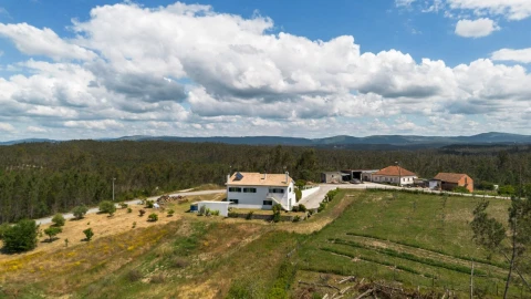 Moradia T3 para Venda em Almagreira
