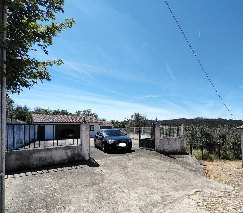 Moradia T2 para Venda em Pussos São Pedro Foto 21