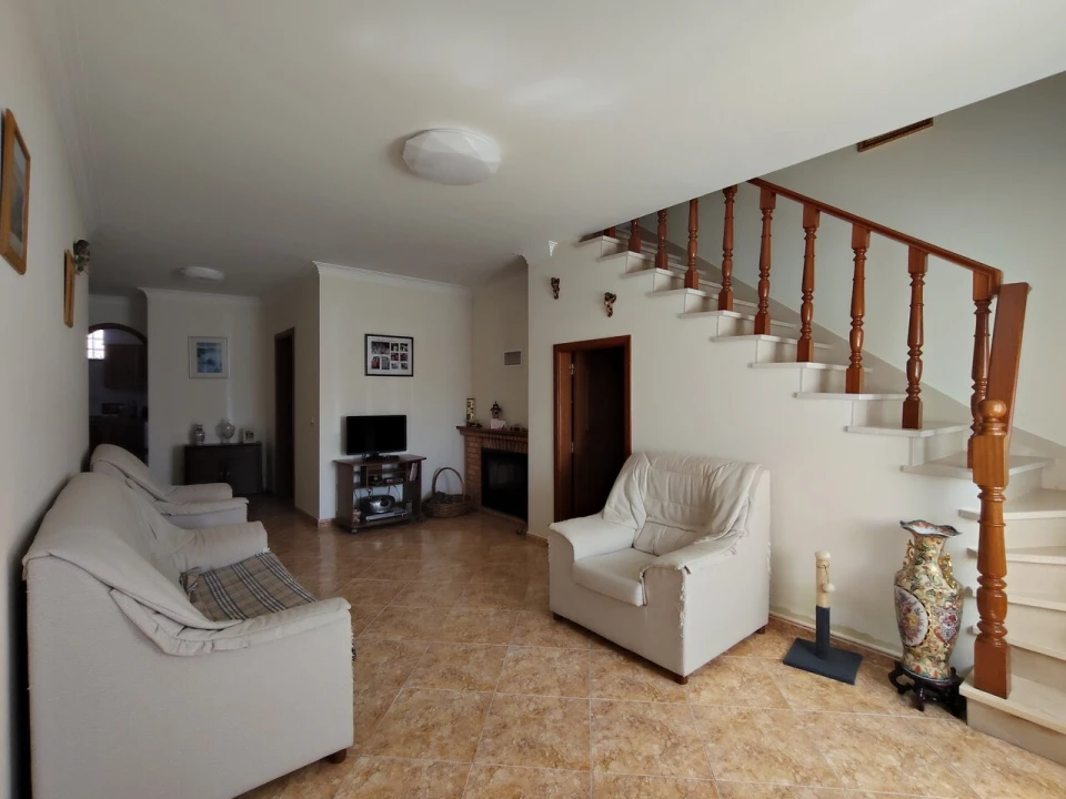 Moradia T2 para Venda em Pussos São Pedro Foto 2