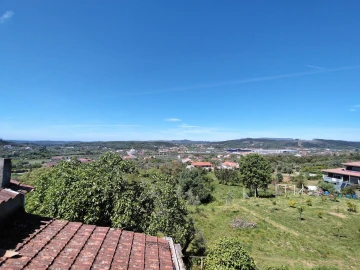 Moradia T2 para Venda em Pussos São Pedro