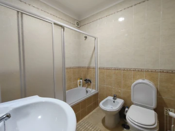 Moradia T2 para Venda em Pussos São Pedro