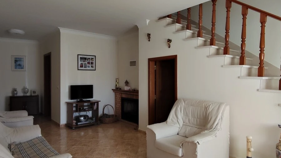 Moradia T2 para Venda em Pussos São Pedro