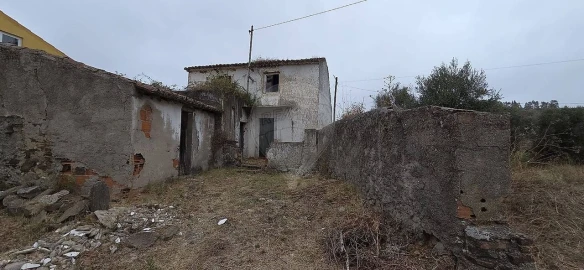 Moradia T3 para Venda em Mouriscas