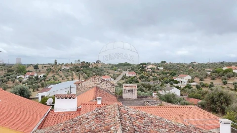 Moradia T3 para Venda em Mouriscas