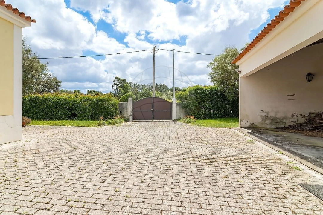 Moradia T3 para Venda em Vale da Pedra Foto 5