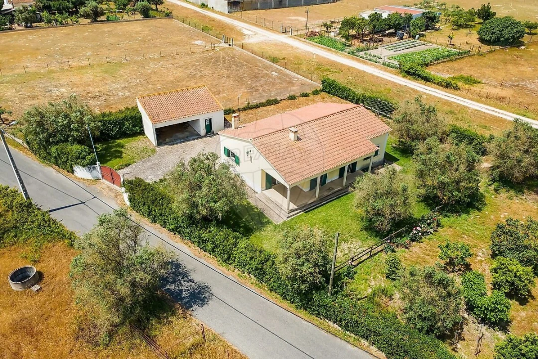 Moradia T3 para Venda em Vale da Pedra Foto 36