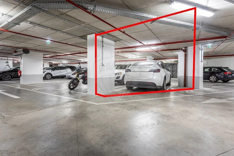Apartamento T4 para Venda em Lumiar Foto 31