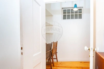 Apartamento T1 para Venda em Santa Maria Maior