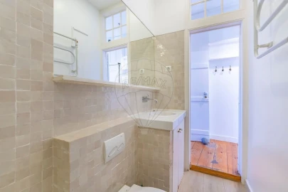 Apartamento T1 para Venda em Santa Maria Maior