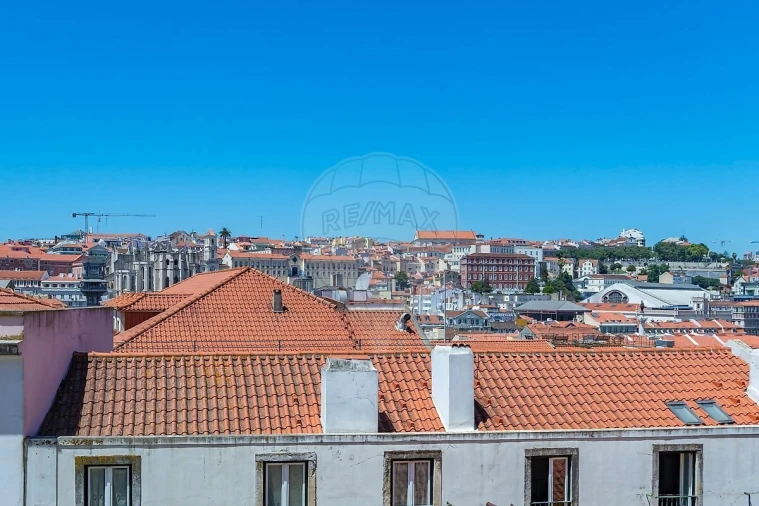 Apartamento T1 para Venda em Santa Maria Maior Foto 24