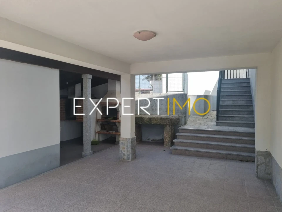 Moradia T4 para Venda em Gouveia (São Pedro e São Julião) Foto 10