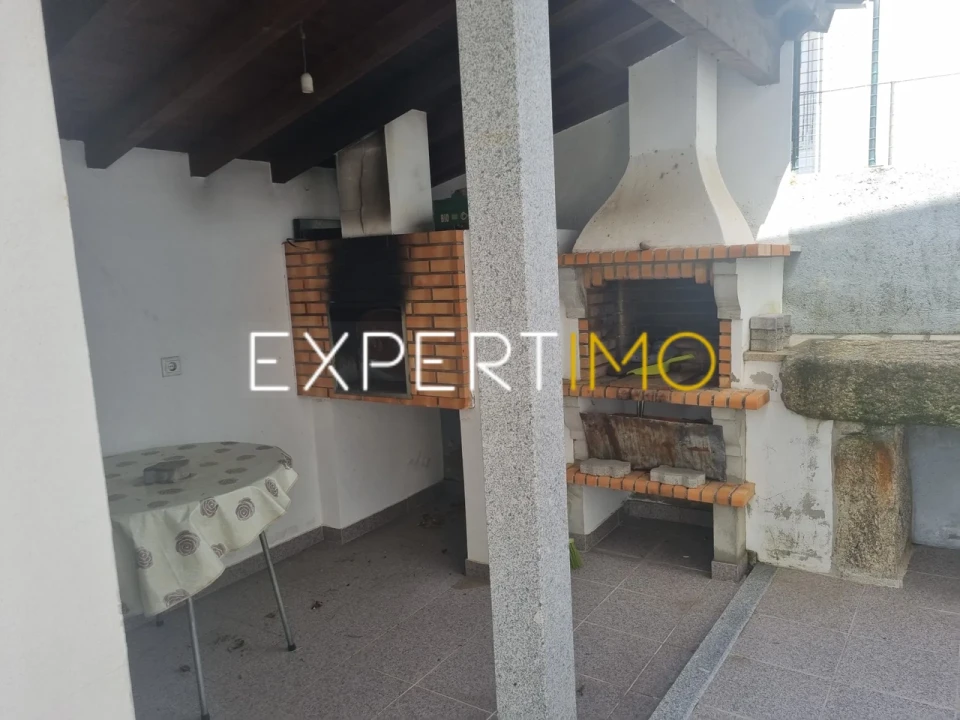 Moradia T4 para Venda em Gouveia (São Pedro e São Julião) Foto 12