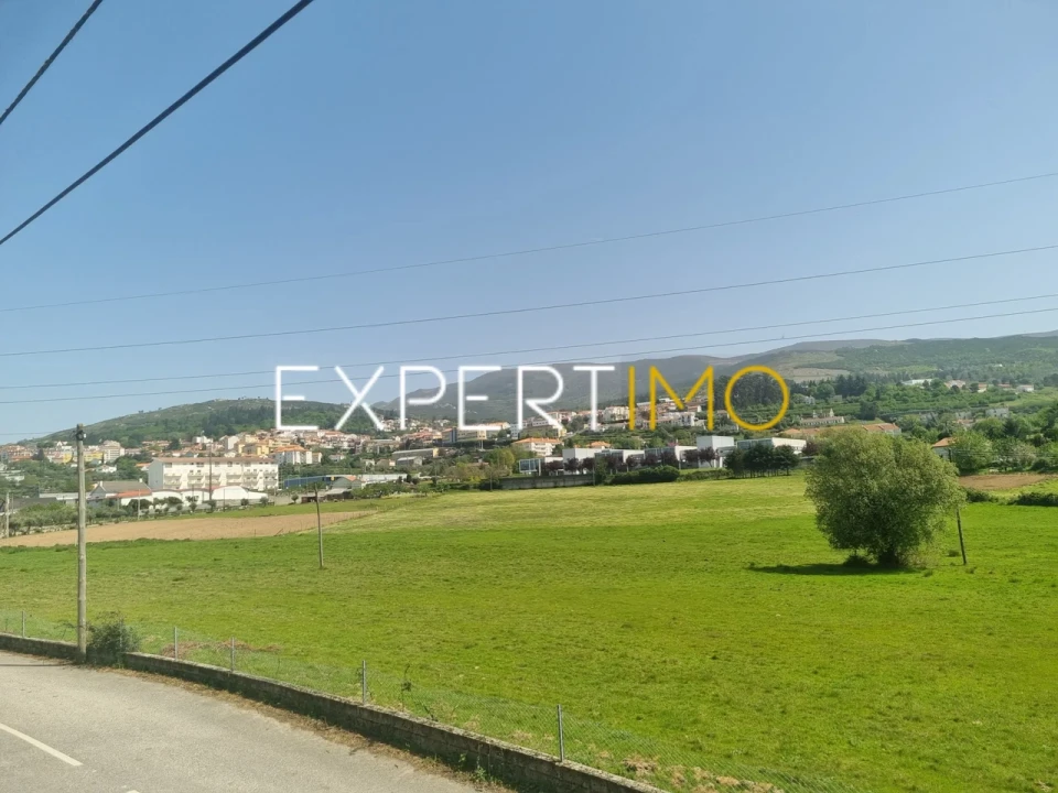 Moradia T4 para Venda em Gouveia (São Pedro e São Julião) Foto 24