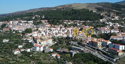 Moradia T4 para Venda em Gouveia (São Pedro e São Julião)