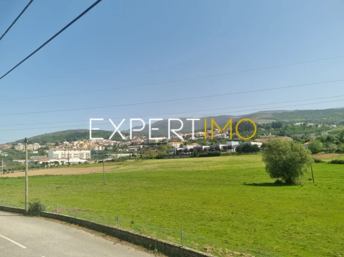 Moradia T4 para Venda em Gouveia (São Pedro e São Julião) Foto 24