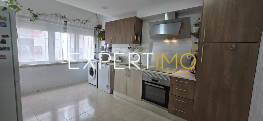 Apartamento T2 para Venda em Algueirão-Mem Martins Foto 3