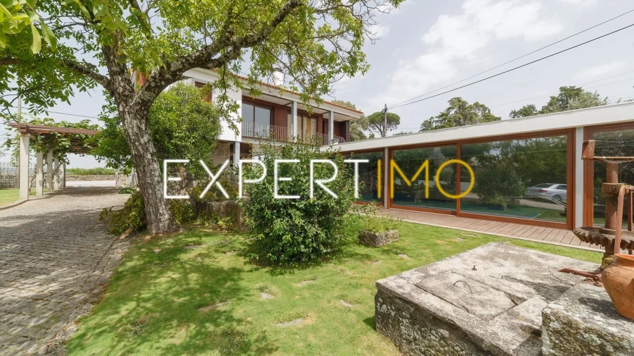 Moradia T5 para Venda em Insua