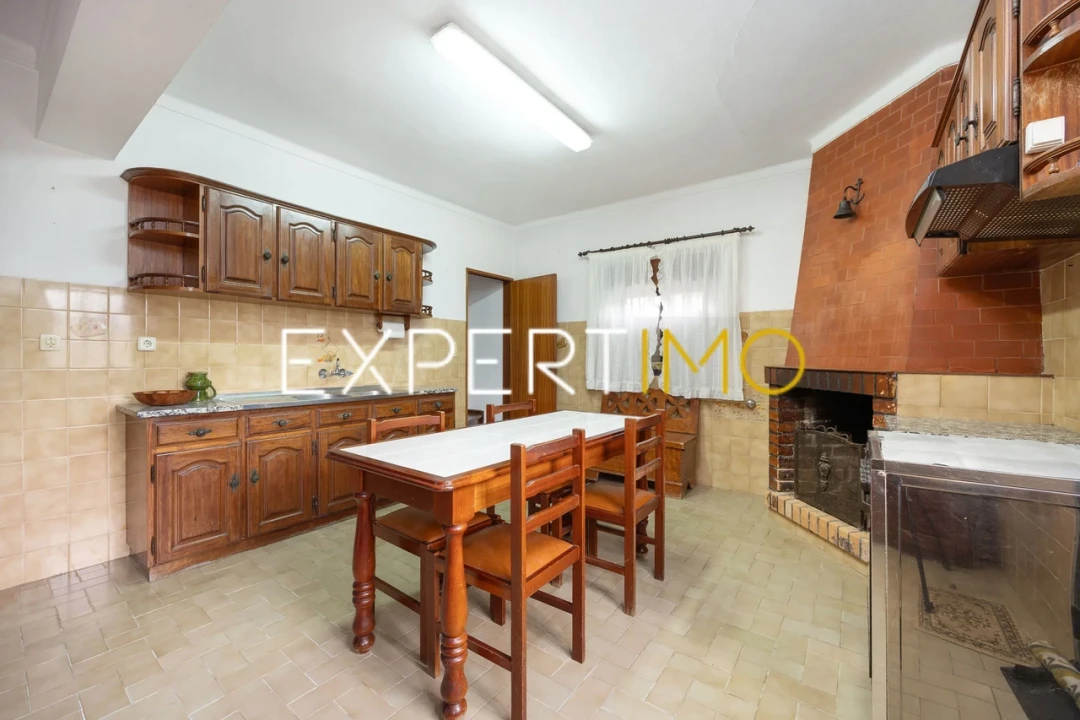 Apartamento T5 para Venda em Santiago e São Simão de Litém e Albergaria dos Doze Foto 4