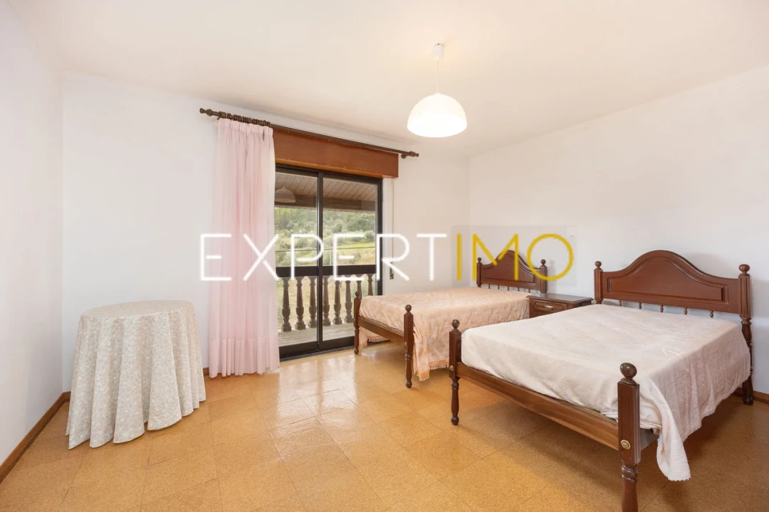 Apartamento T5 para Venda em Santiago e São Simão de Litém e Albergaria dos Doze Foto 7