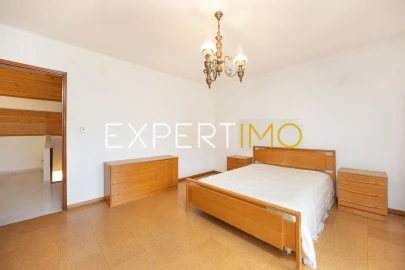 Apartamento T5 para Venda em Santiago e São Simão de Litém e Albergaria dos Doze